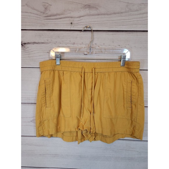 Maurices Pants - Maurices Women's Gold Elastic Drawstring Waist Pull On Short Size‎ L